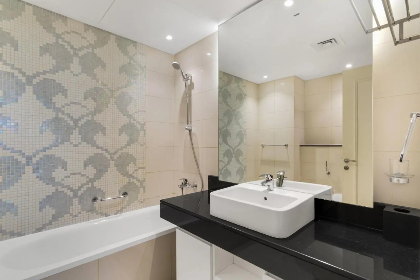 Guestready - White Chic Apartment Dubai